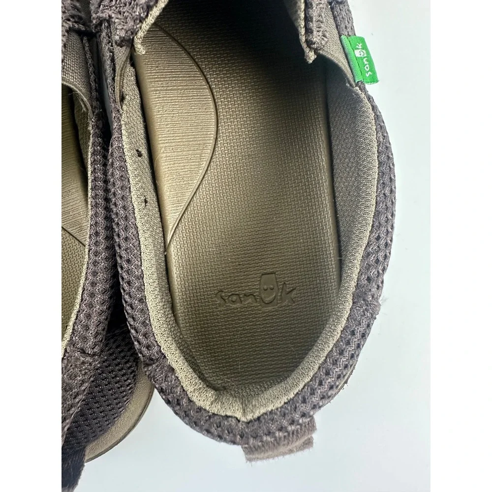Sanuk pre owned
